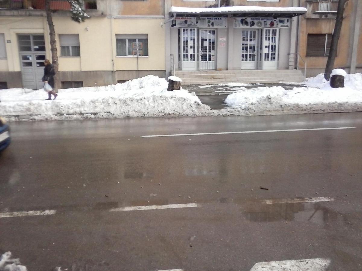 Apartman Veljic Nis Bagian luar foto